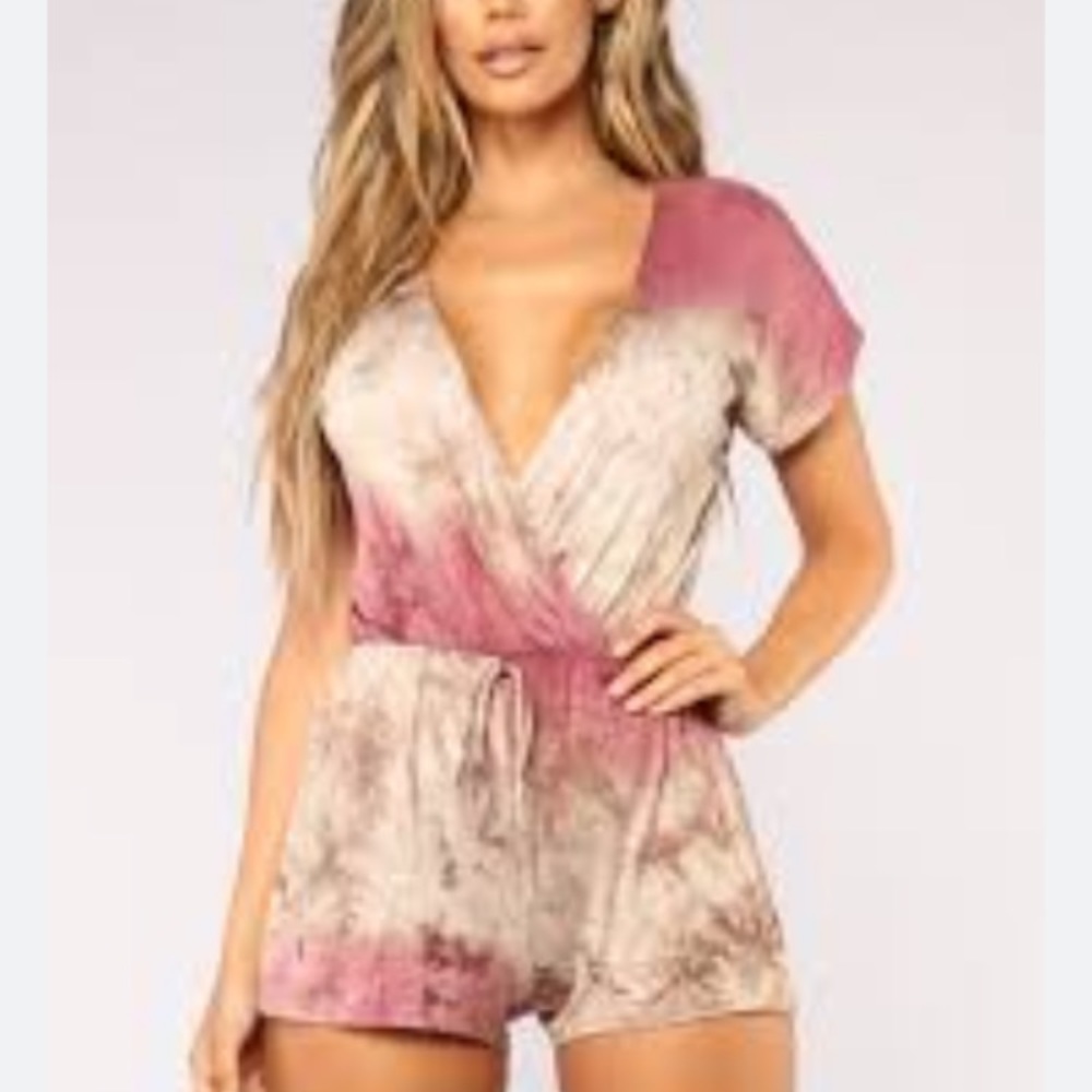 Fashion Nova romper - Picture 5 of 10